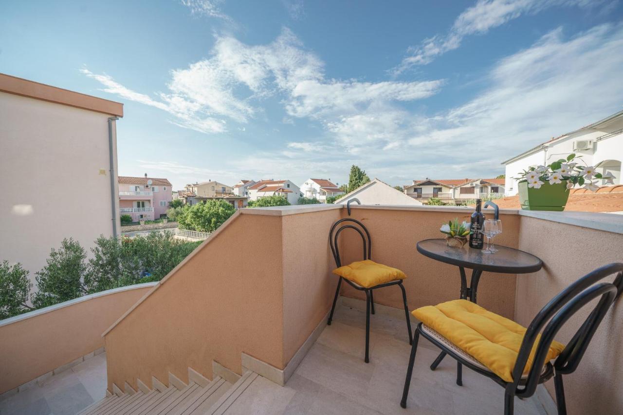 Apartmani Nedoklan Срима Экстерьер фото